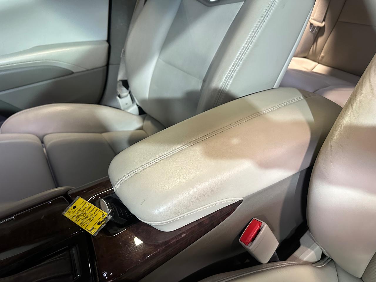 2013 Cadillac XTS PLATINUM | AWD | BOSE SOUND | SUNROOF | LEATHER - Photo #39