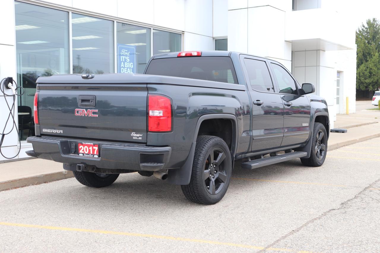 2017 GMC Sierra 1500 SLE 4WD CREW CAB 143.5 Photo
