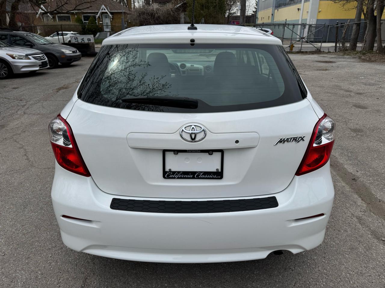 2012 Toyota Matrix 1.8L - Auto - Photo #4