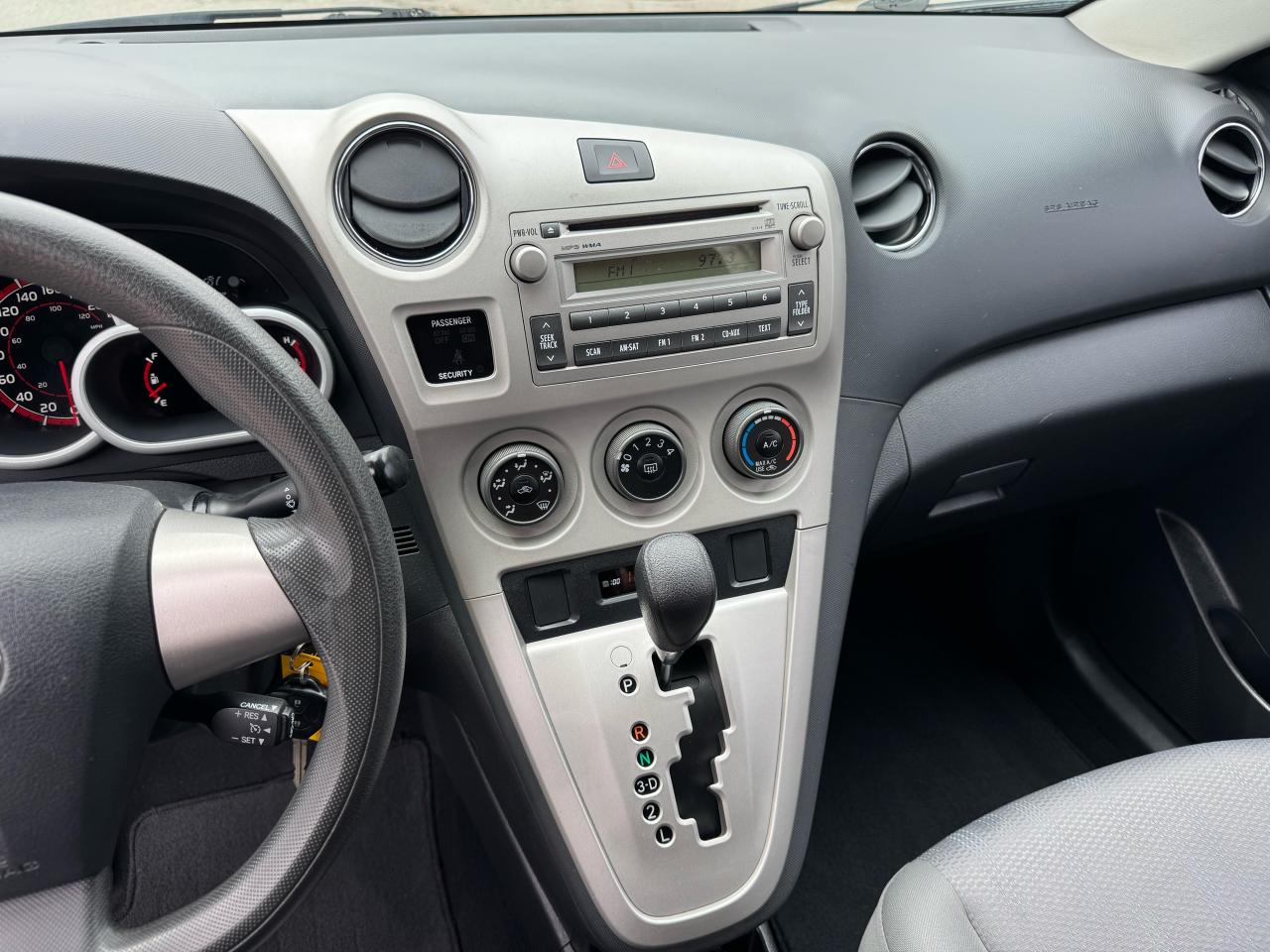 2012 Toyota Matrix 1.8L - Auto - Photo #11