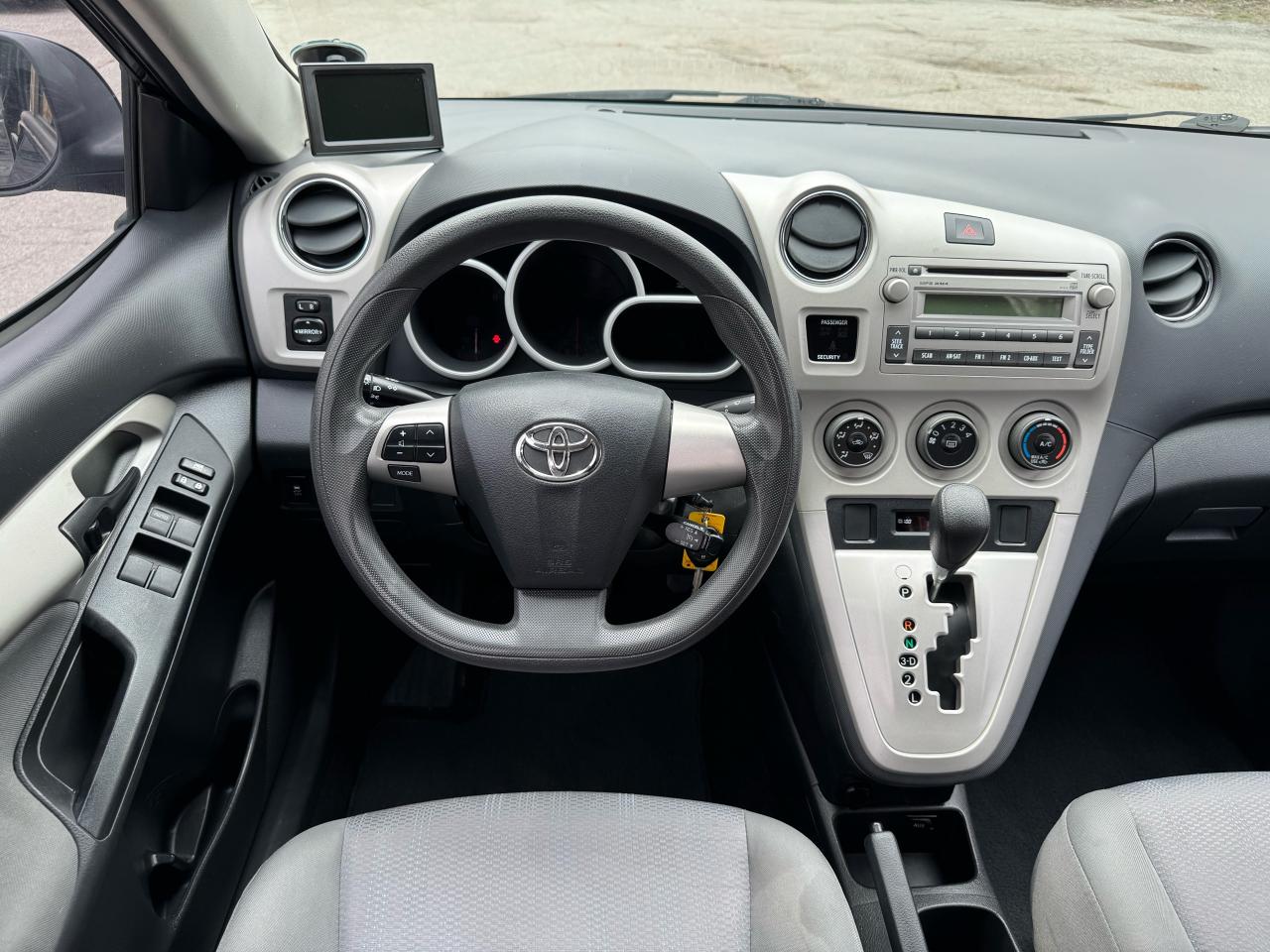 2012 Toyota Matrix 1.8L - Auto - Photo #10