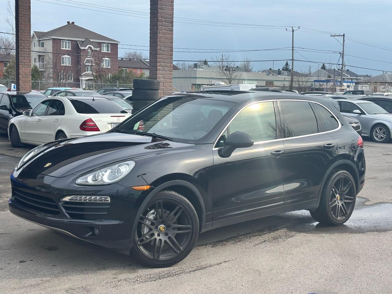 2012 Porsche Cayenne S - Photo #3