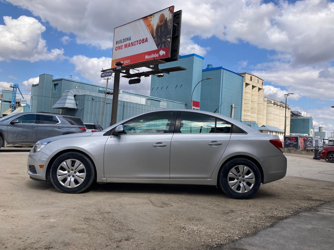 2014 Chevrolet Cruze 4dr Sdn 1LT - Photo #5