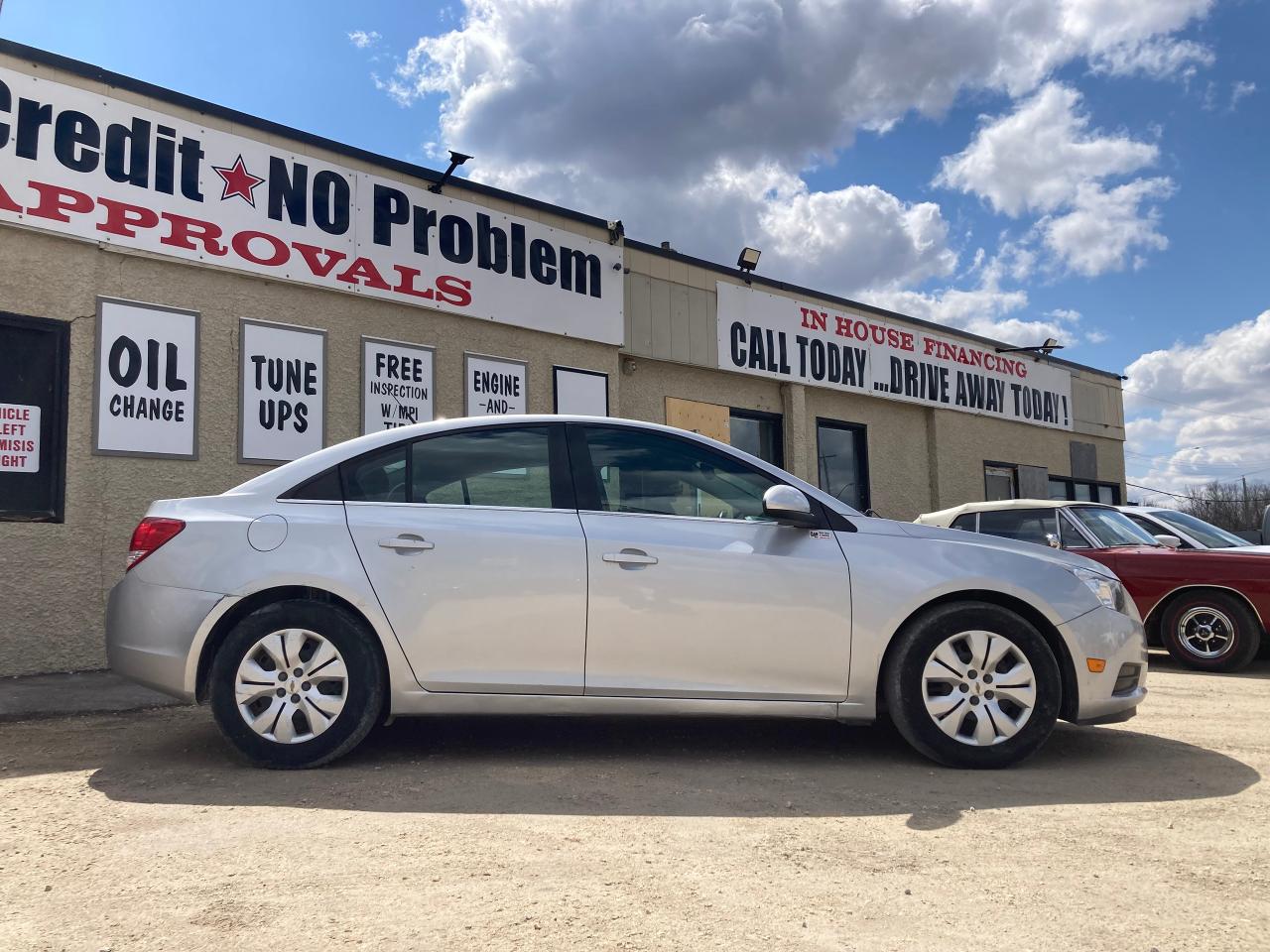 2014 Chevrolet Cruze 4dr Sdn 1LT - Photo #3