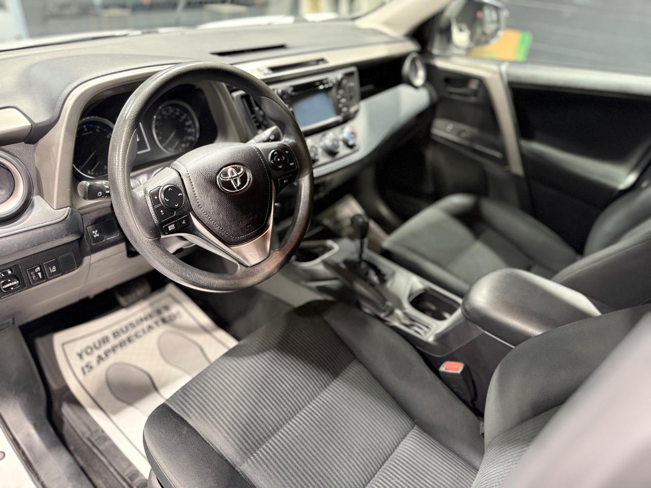 2017 Toyota RAV4 AWD 4dr LE - Photo #11
