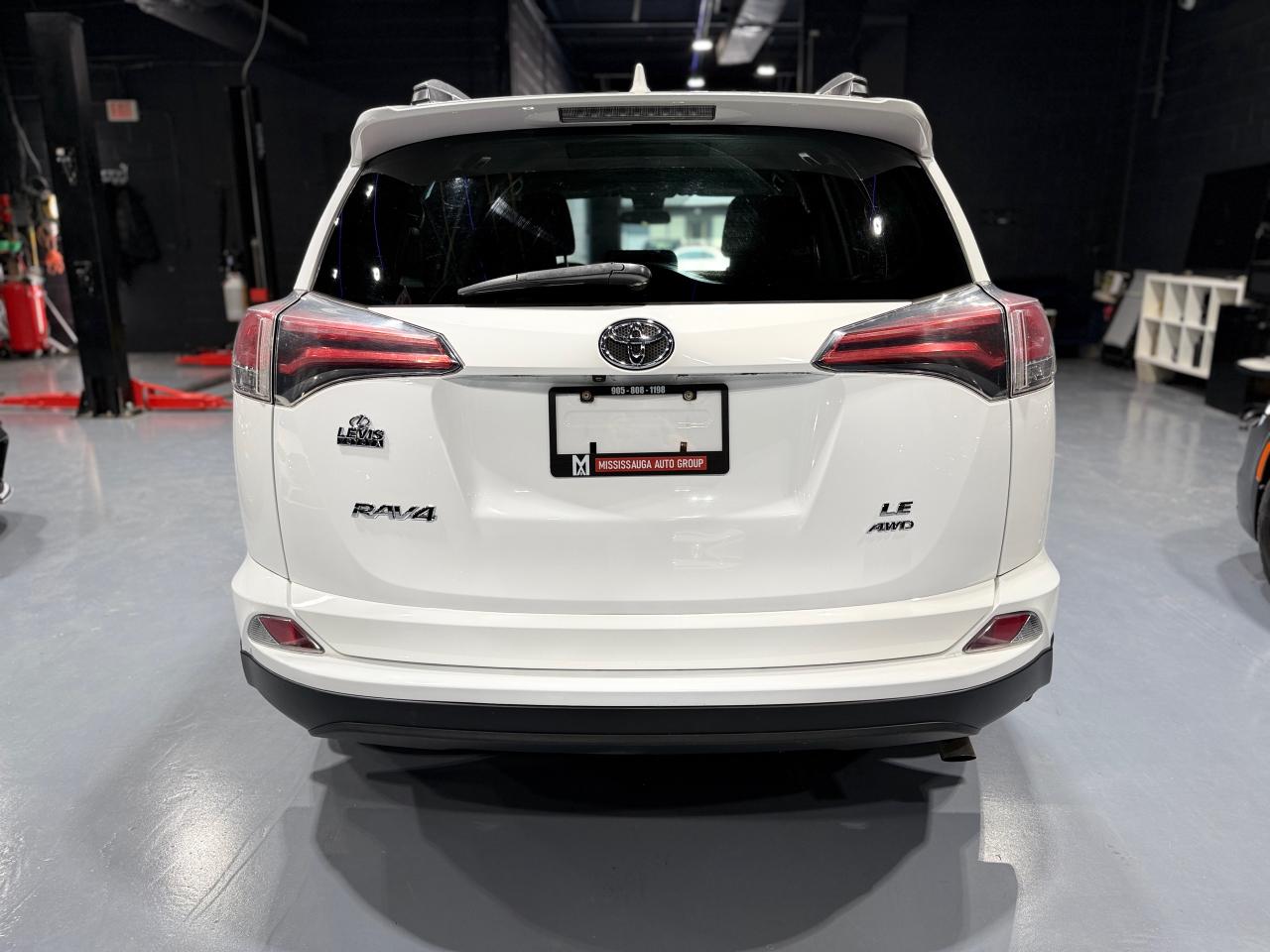 2017 Toyota RAV4 AWD 4dr LE - Photo #6