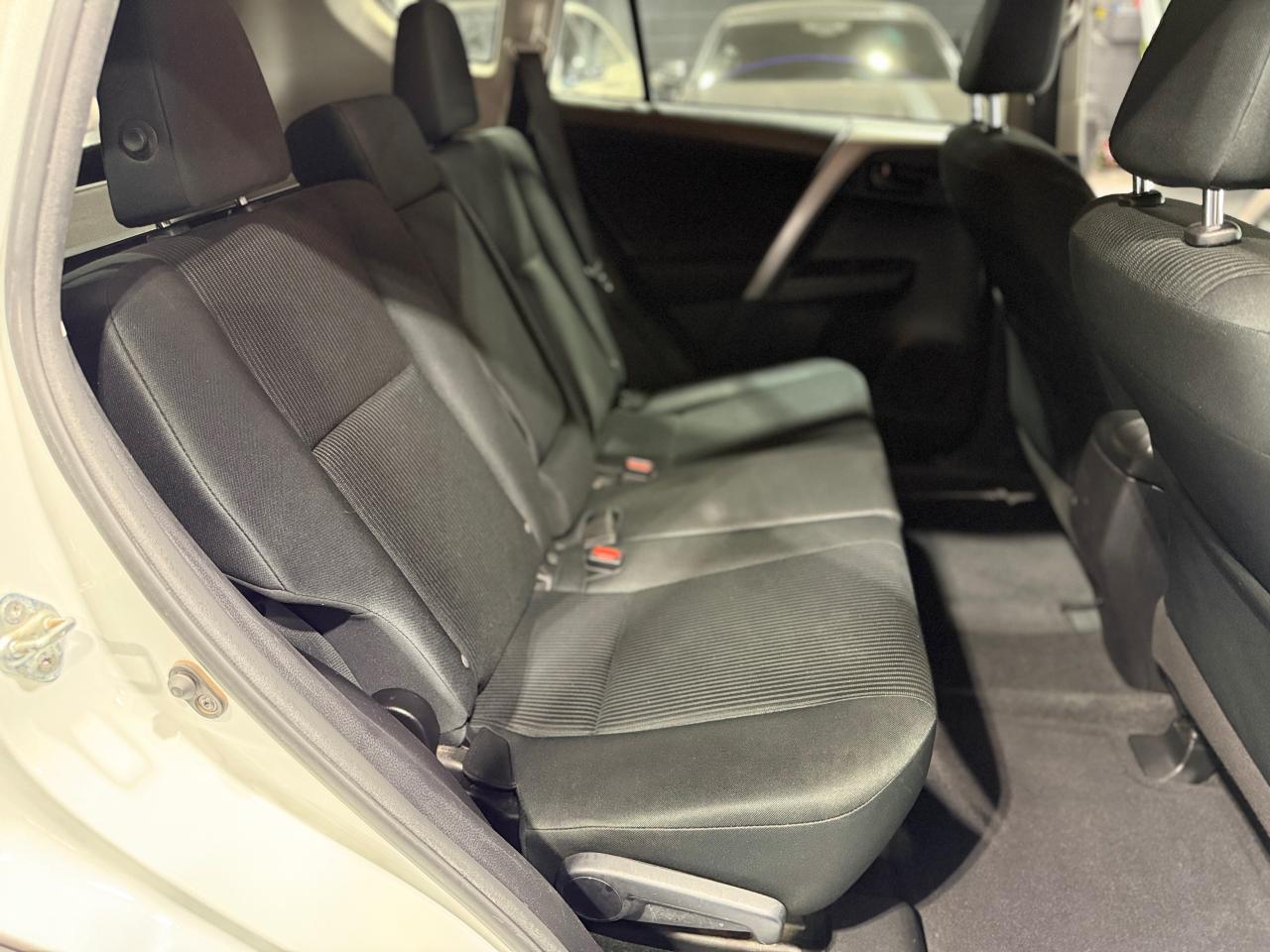 2017 Toyota RAV4 AWD 4dr LE - Photo #13