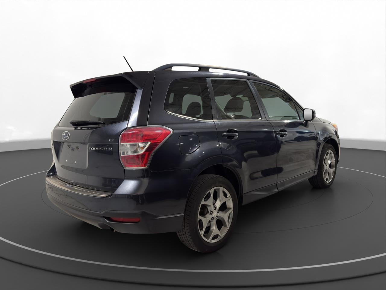 2015 Subaru Forester 5dr Wgn CVT 2.5i Limited w/Tech Pkg - Photo #5