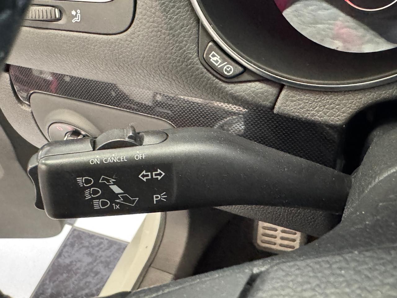 2014 Volkswagen Golf Wagon Wolfsburg Edition TDI+Heated Leather+Roof+GPS - Photo #44