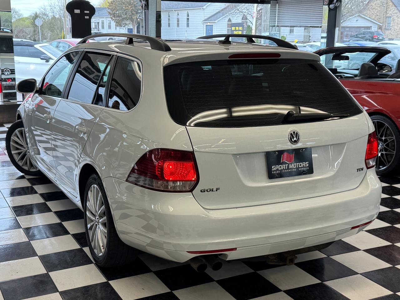 2014 Volkswagen Golf Wagon Wolfsburg Edition TDI+Heated Leather+Roof+GPS - Photo #15