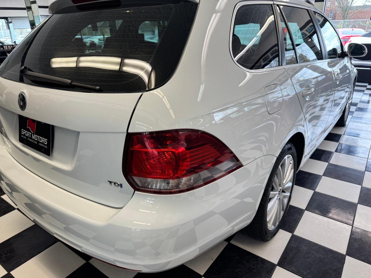 2014 Volkswagen Golf Wagon Wolfsburg Edition TDI+Heated Leather+Roof+GPS Photo38
