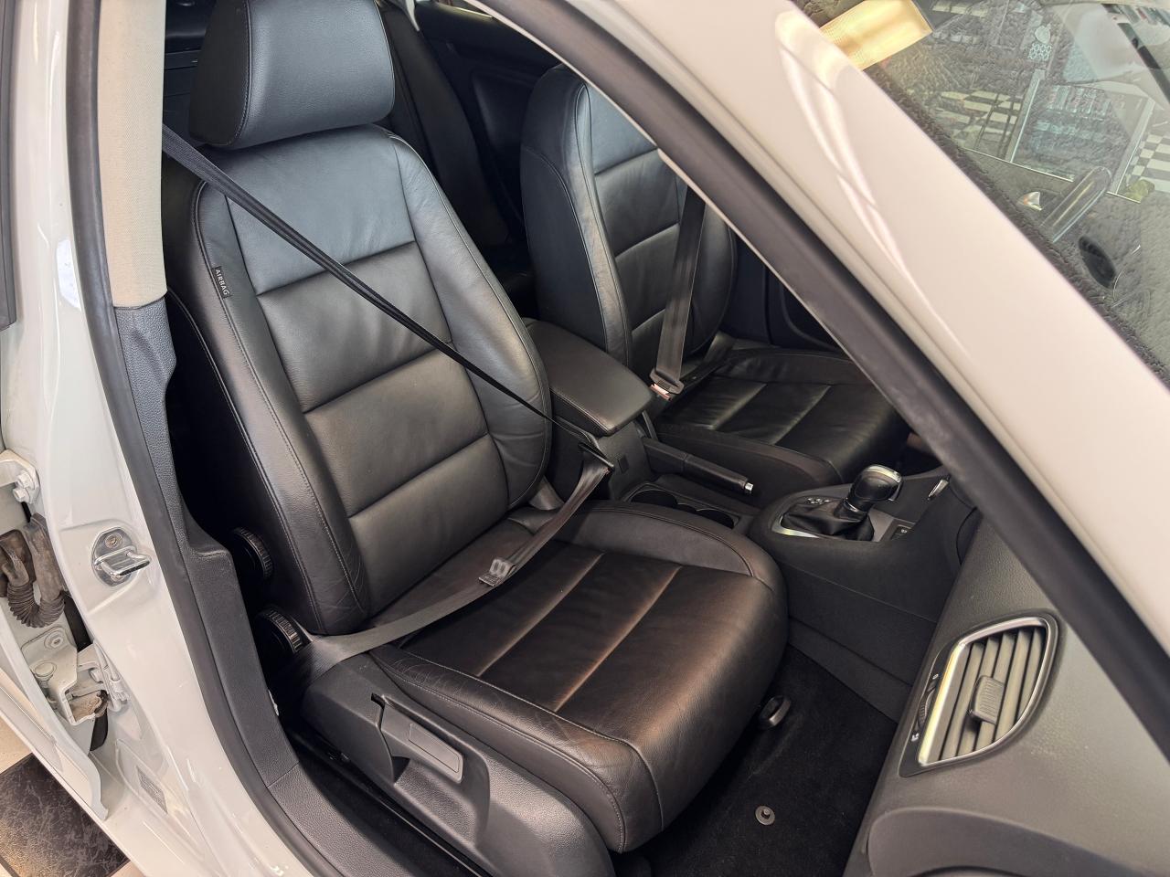 2014 Volkswagen Golf Wagon Wolfsburg Edition TDI+Heated Leather+Roof+GPS - Photo #22