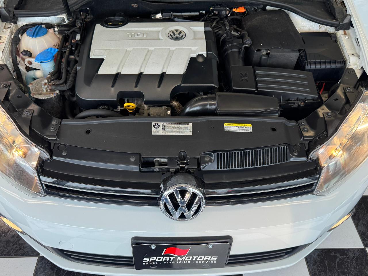 2014 Volkswagen Golf Wagon Wolfsburg Edition TDI+Heated Leather+Roof+GPS - Photo #11