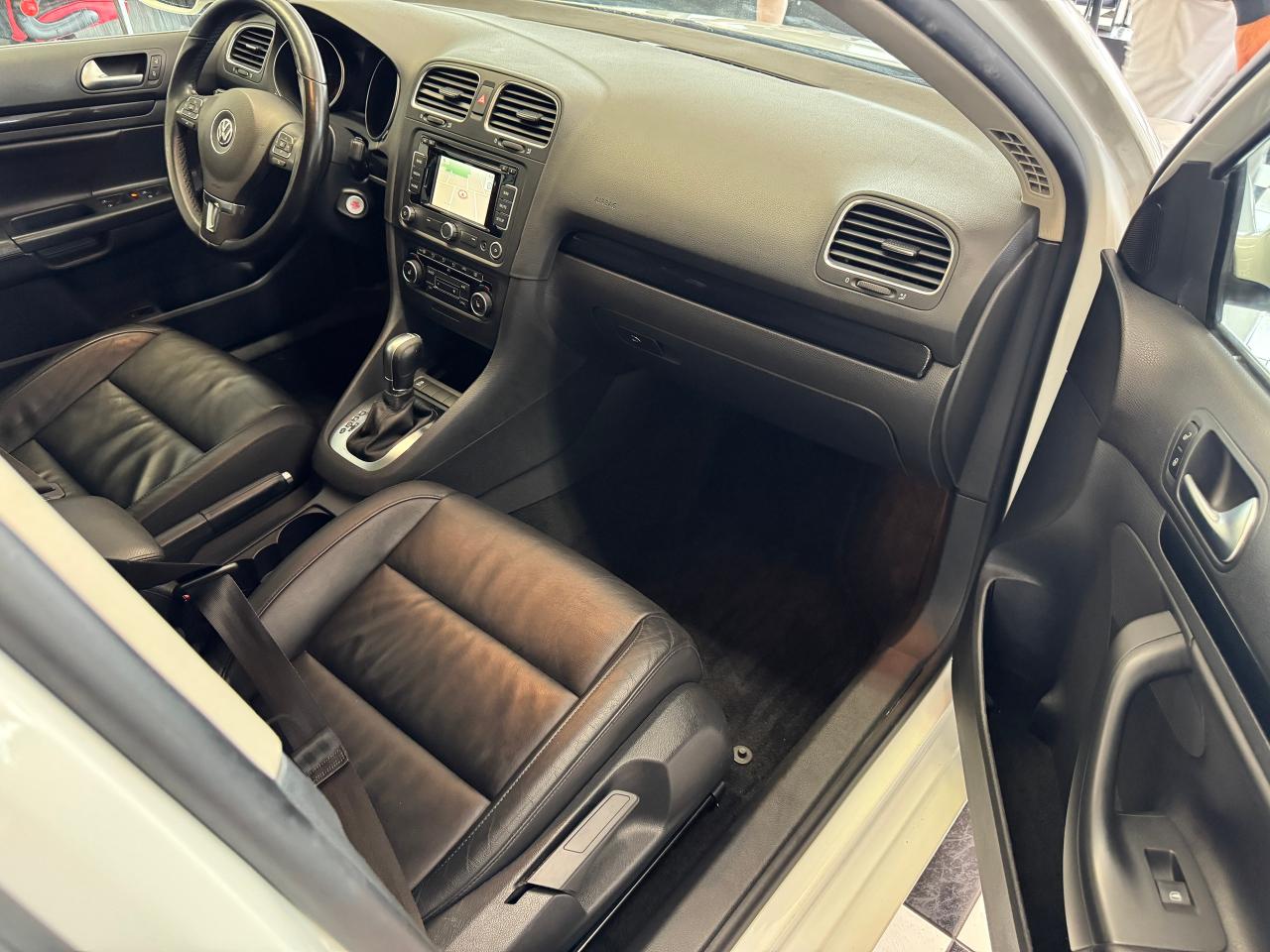 2014 Volkswagen Golf Wagon Wolfsburg Edition TDI+Heated Leather+Roof+GPS - Photo #20