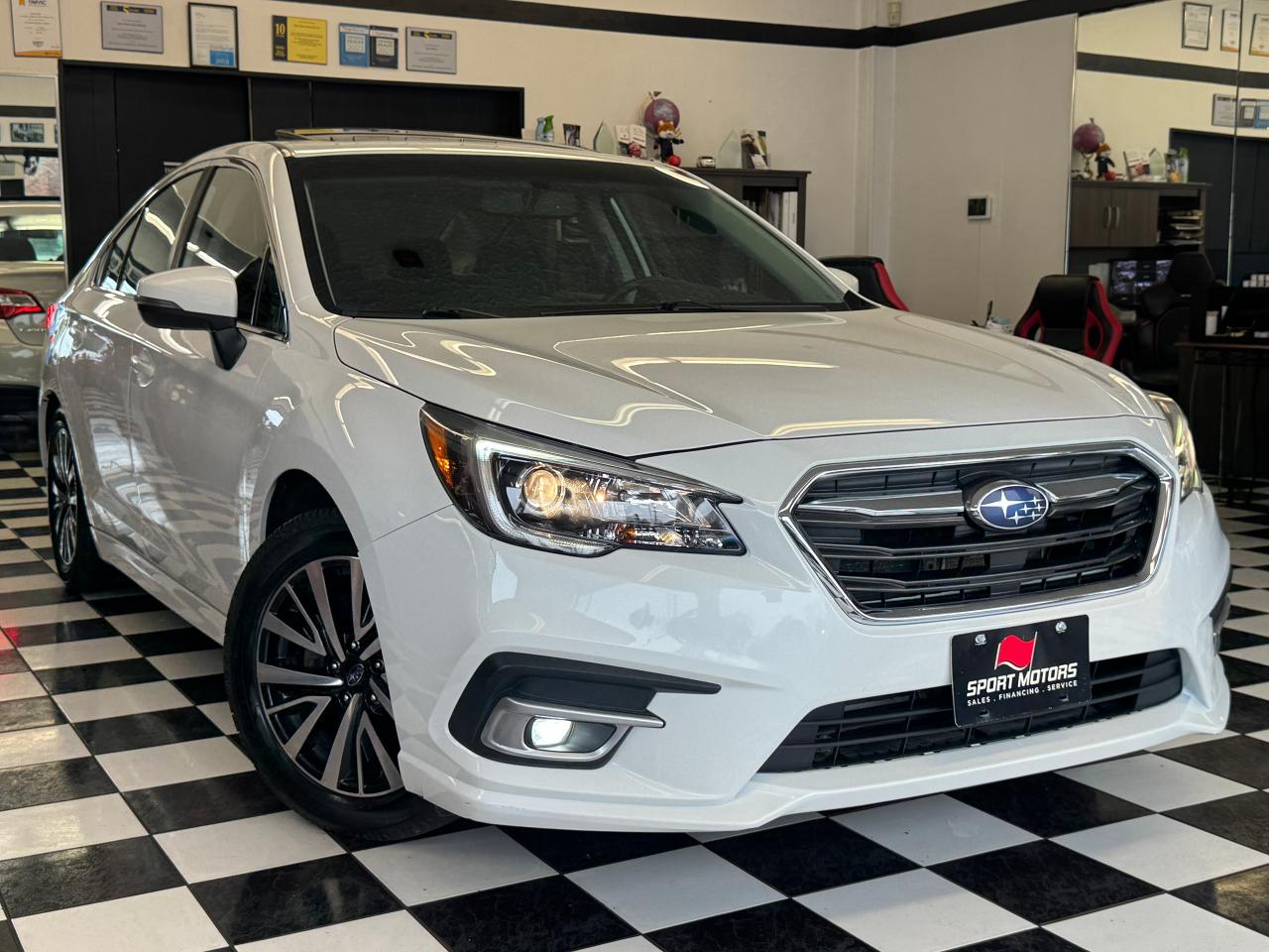 2018 Subaru Legacy 2.5i Touring+Roof+ApplePlay+CLEAN CARFAX Photo18