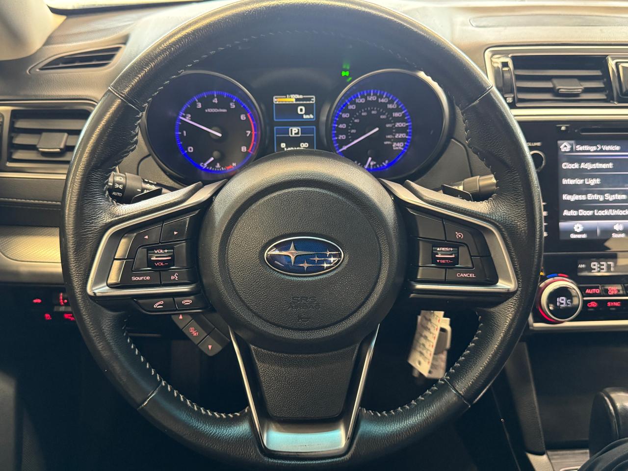 2018 Subaru Legacy 2.5i Touring+Roof+ApplePlay+CLEAN CARFAX Photo13