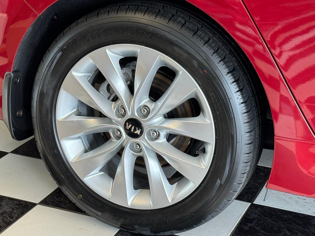 2016 Kia Optima LX+Camera+Heated Steering+New Tires+CLEAN CARFAX Photo