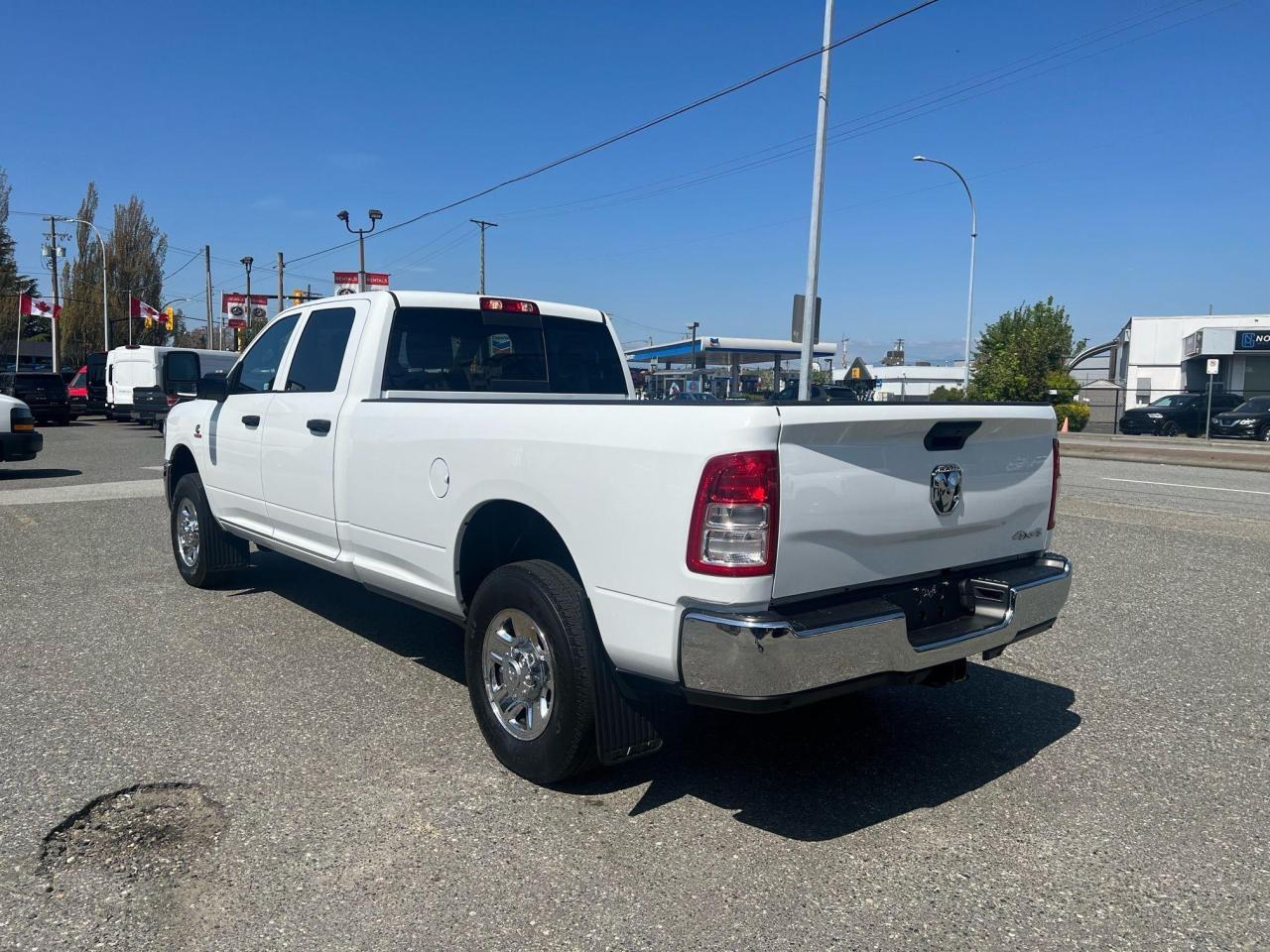 2023 RAM 3500 Tradesman Photo5