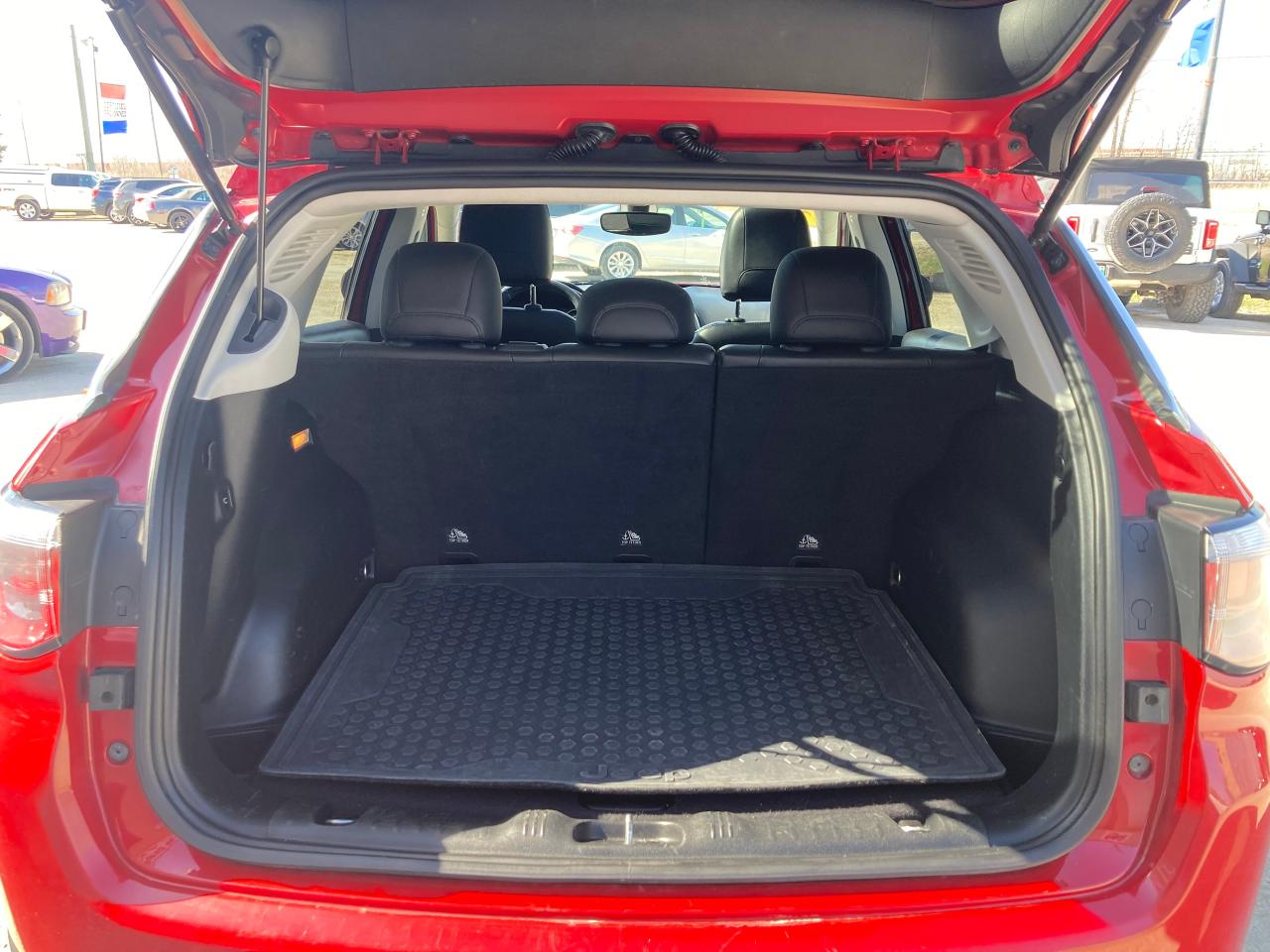 2018 Jeep Compass NORTH 4X4 - Photo #6