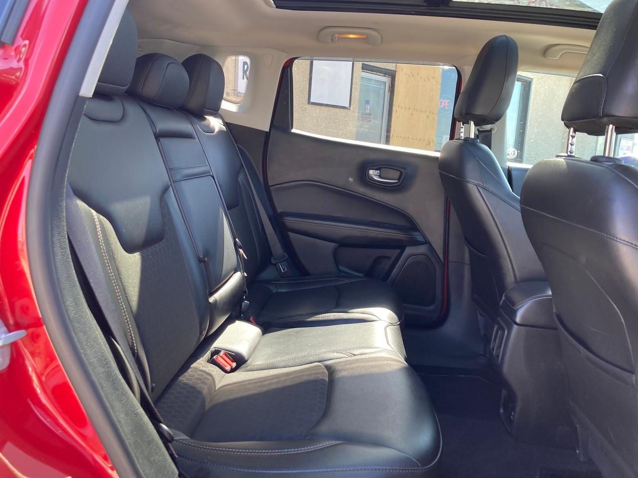 2018 Jeep Compass NORTH 4X4 - Photo #11