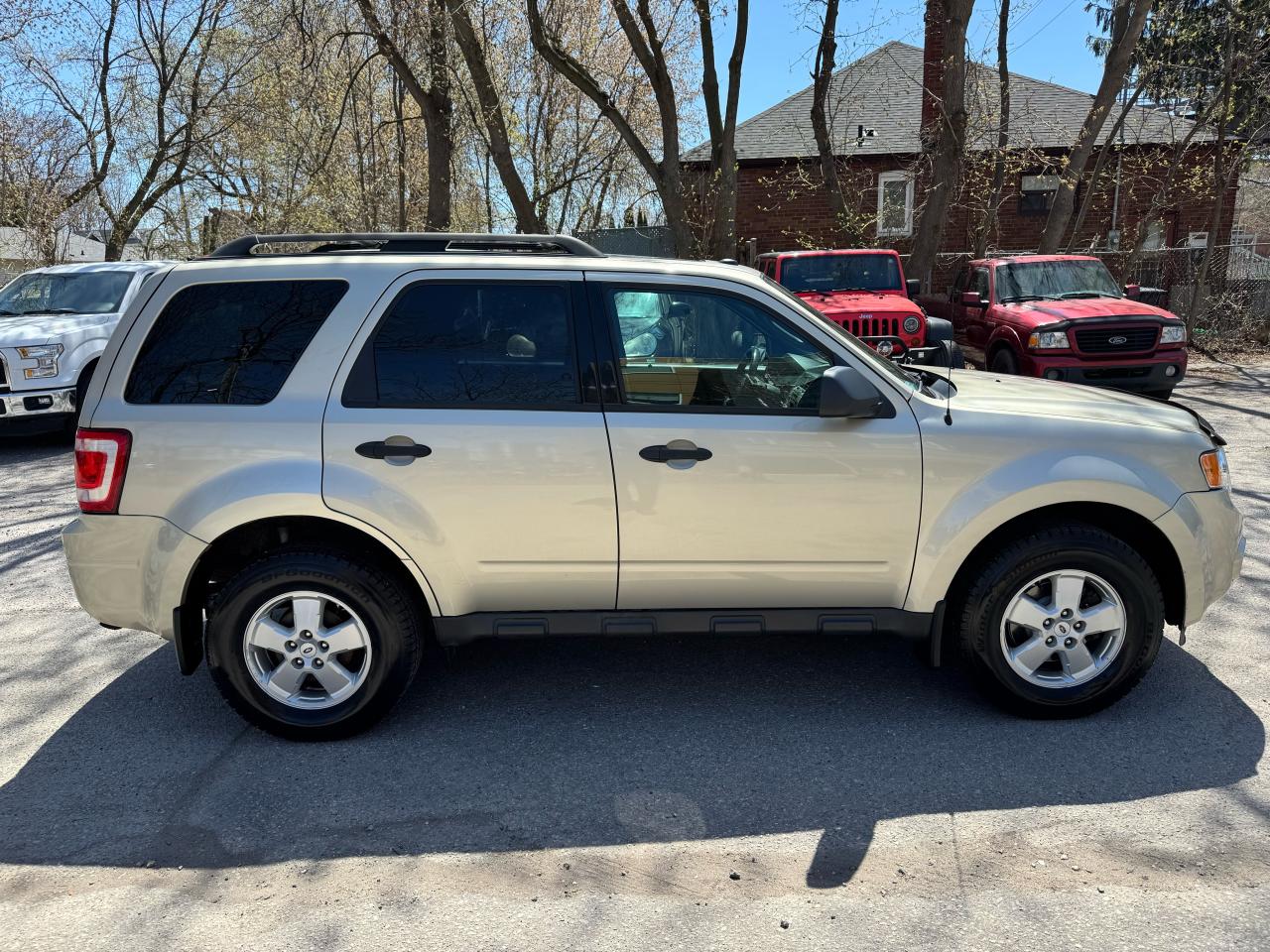 2012 Ford Escape LEATHER SUNROOF - 4X4 - Photo #6