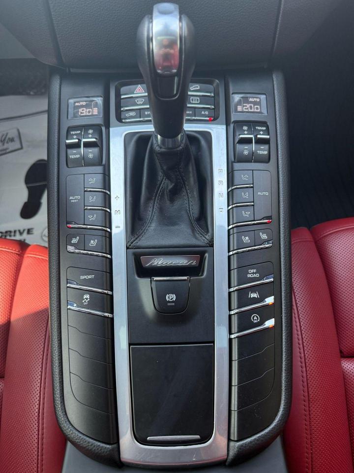 2018 Porsche Macan S AWD - Photo #15
