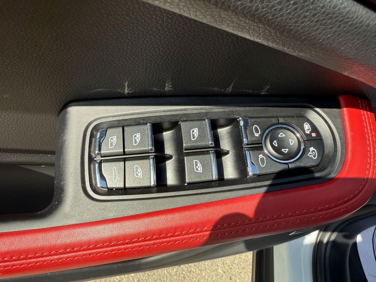 2018 Porsche Macan S AWD - Photo #19