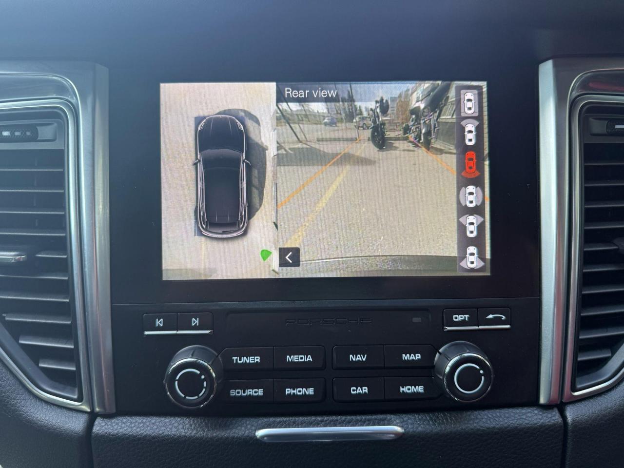 2018 Porsche Macan S AWD - Photo #26