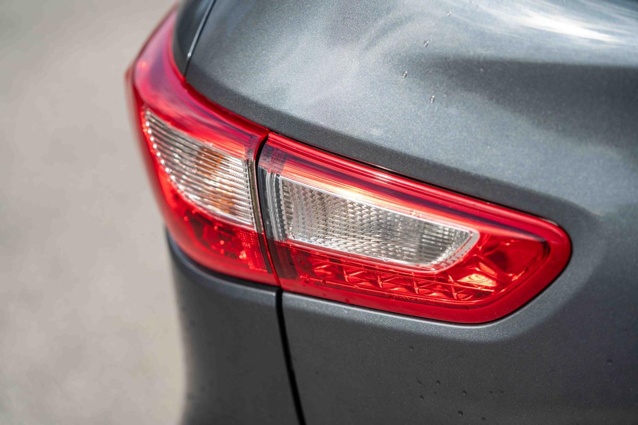 2013 Infiniti JX35 Base - Photo #19