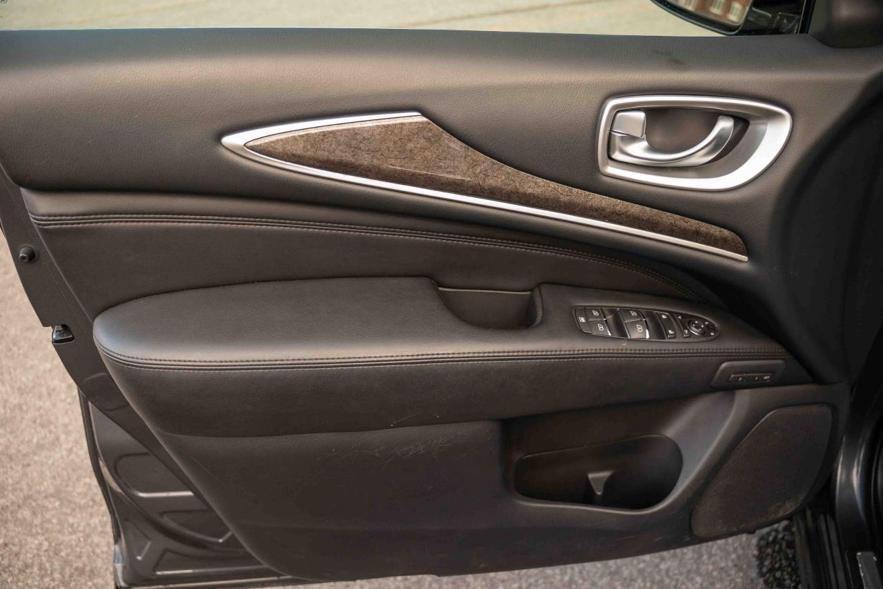 2013 Infiniti JX35 Base - Photo #25