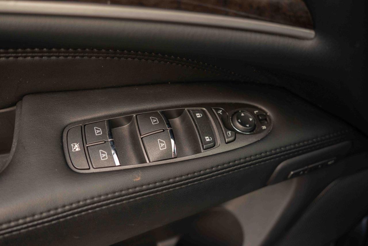 2013 Infiniti JX35 Base - Photo #26