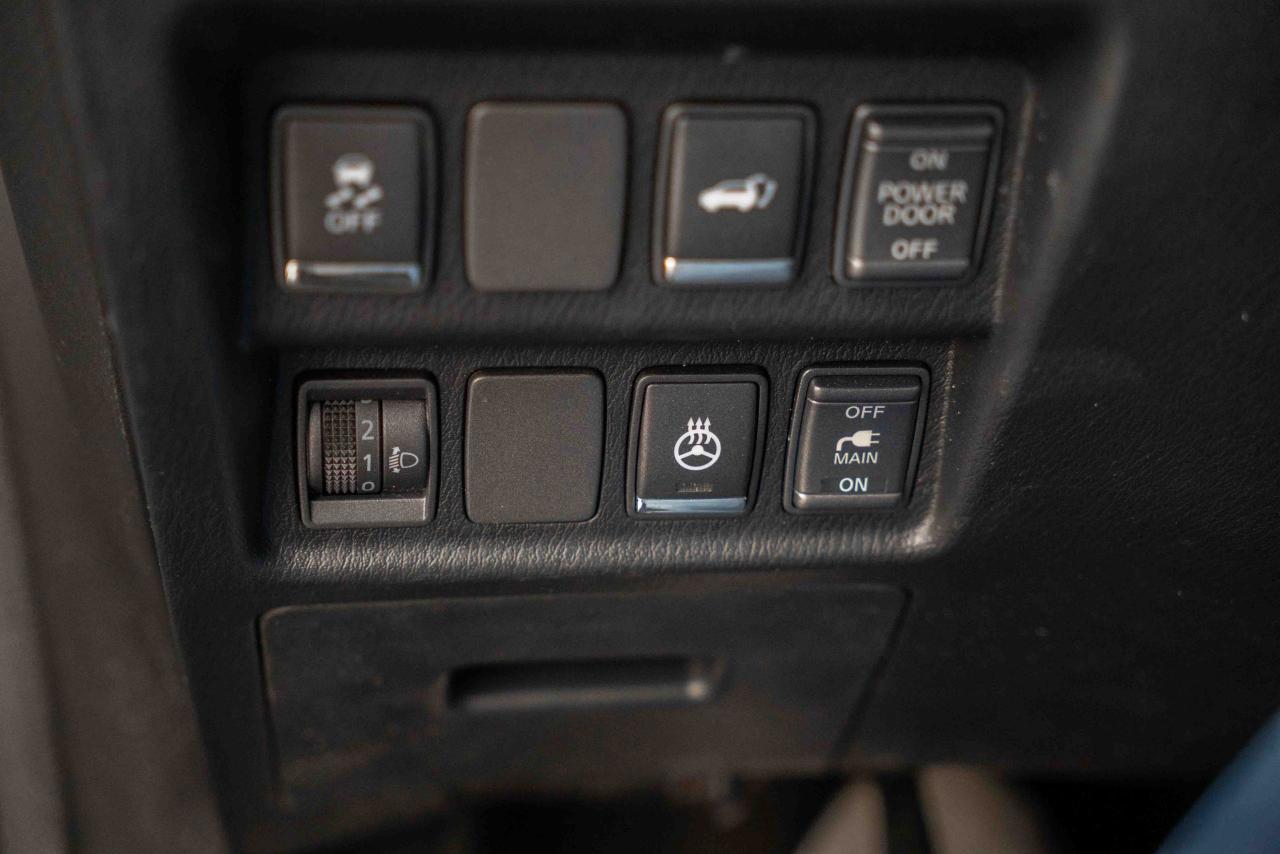 2013 Infiniti JX35 Base - Photo #33