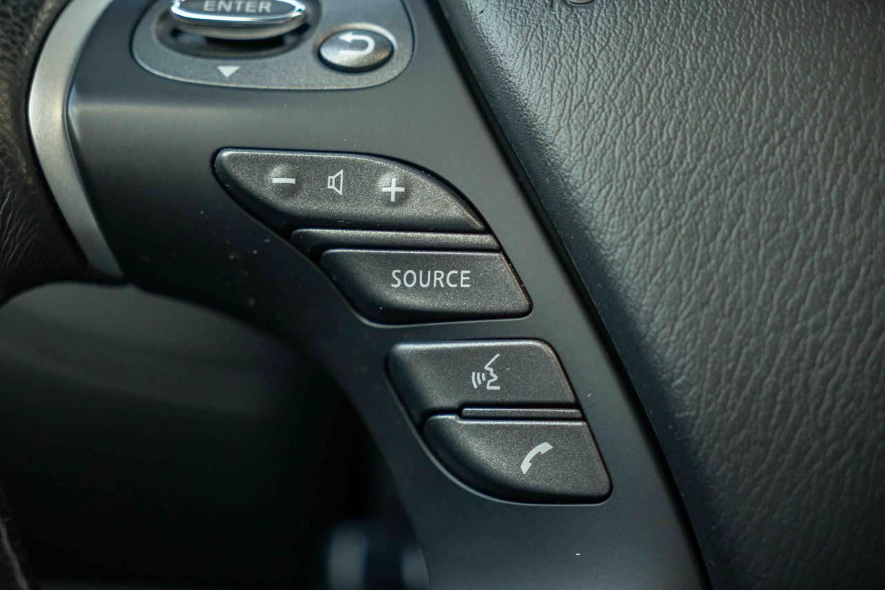 2013 Infiniti JX35 Base - Photo #41