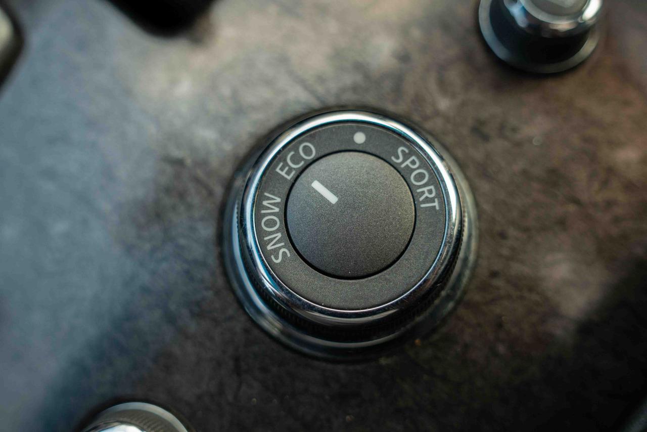 2013 Infiniti JX35 Base - Photo #47