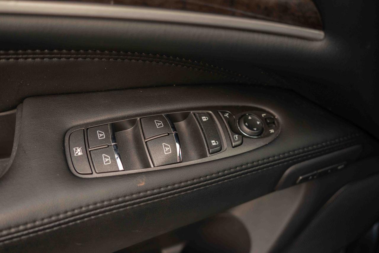 2013 Infiniti JX35 Base - Photo #27