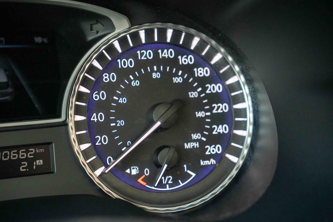 2013 Infiniti JX35 Base - Photo #38
