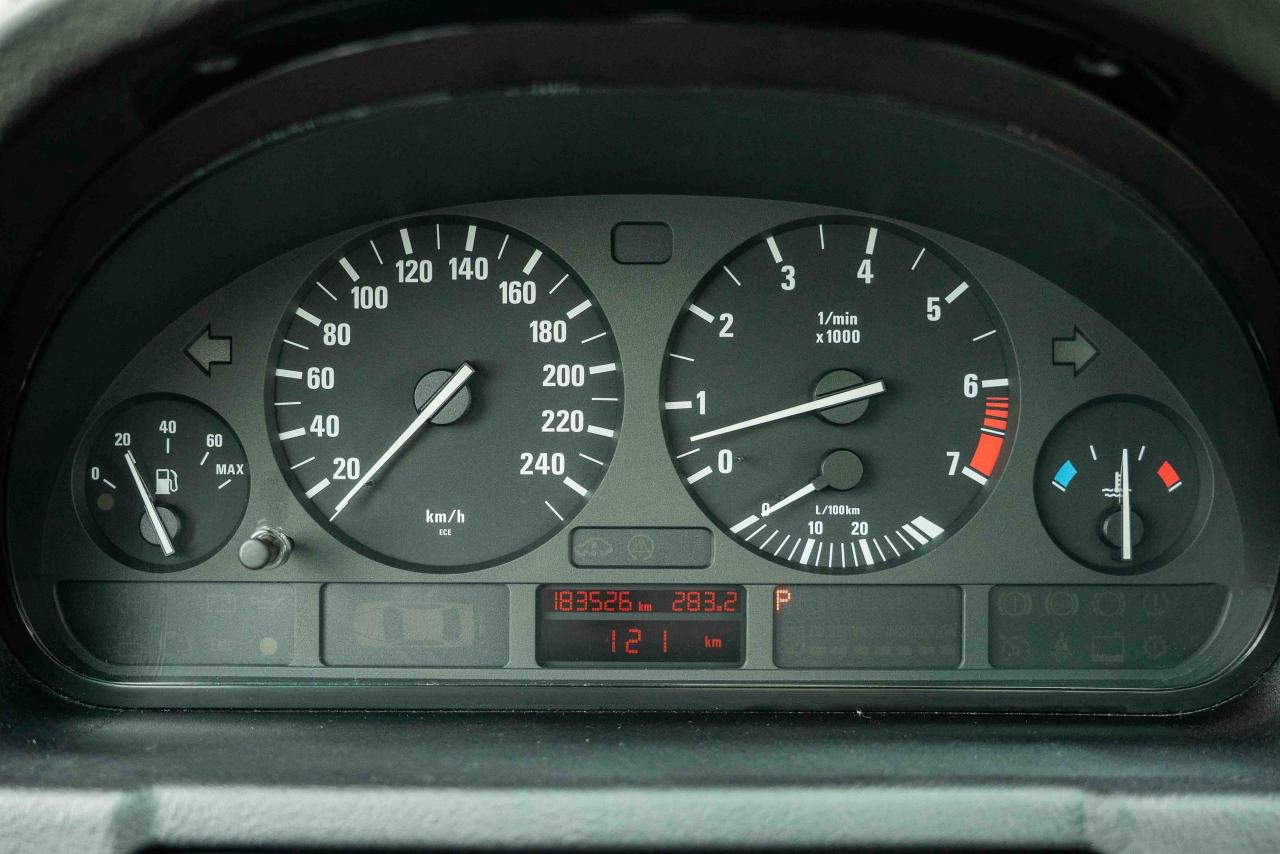 2002 BMW X5 3.0XI AWD - Photo #29