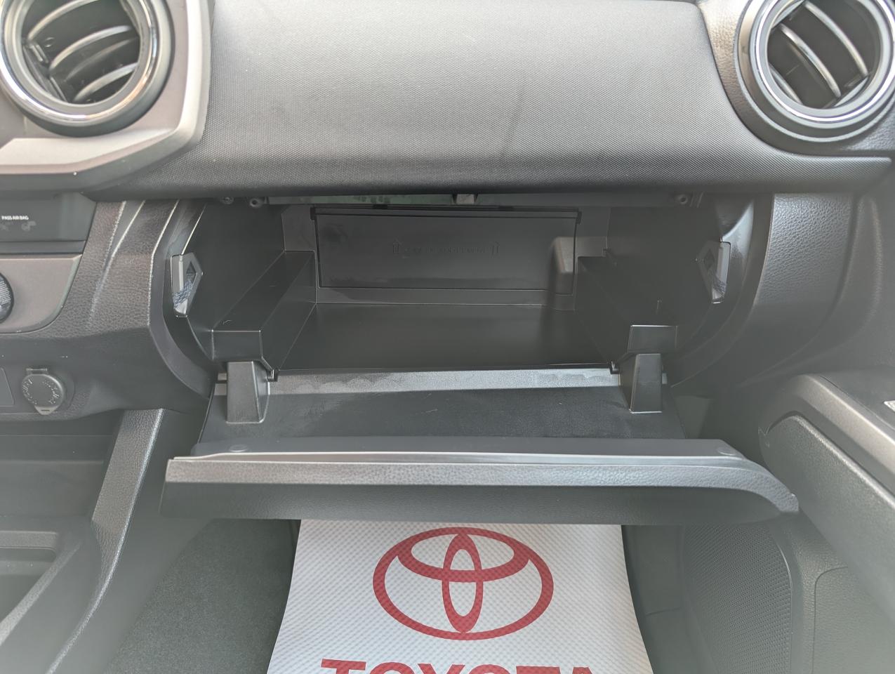 2023 Toyota Tacoma TRD SPORT 6'BOX Photo