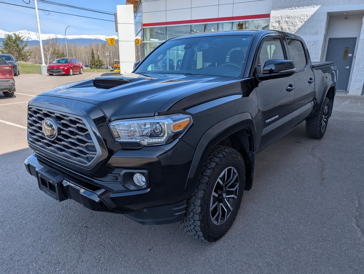 2023 Toyota Tacoma TRD SPORT 6'BOX Photo2