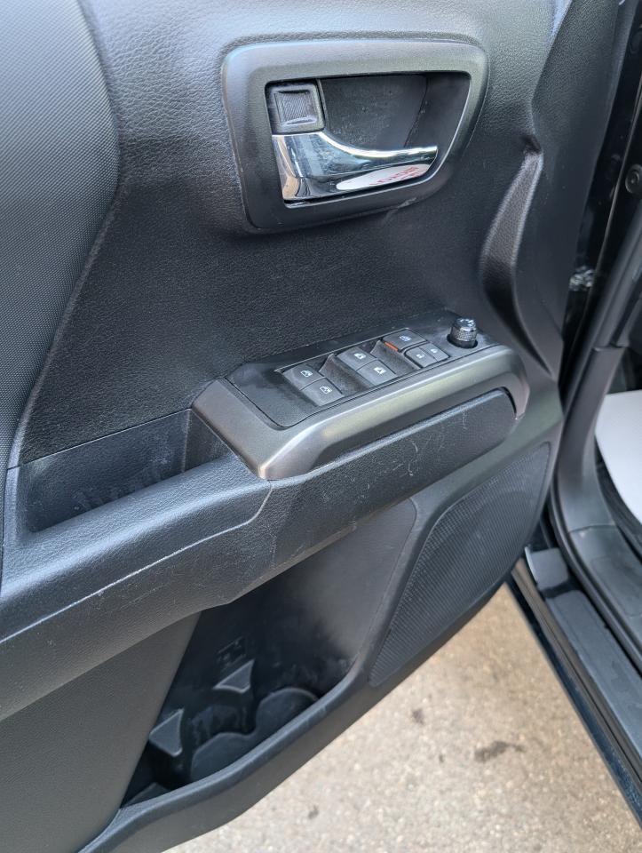 2023 Toyota Tacoma TRD SPORT 6'BOX Photo