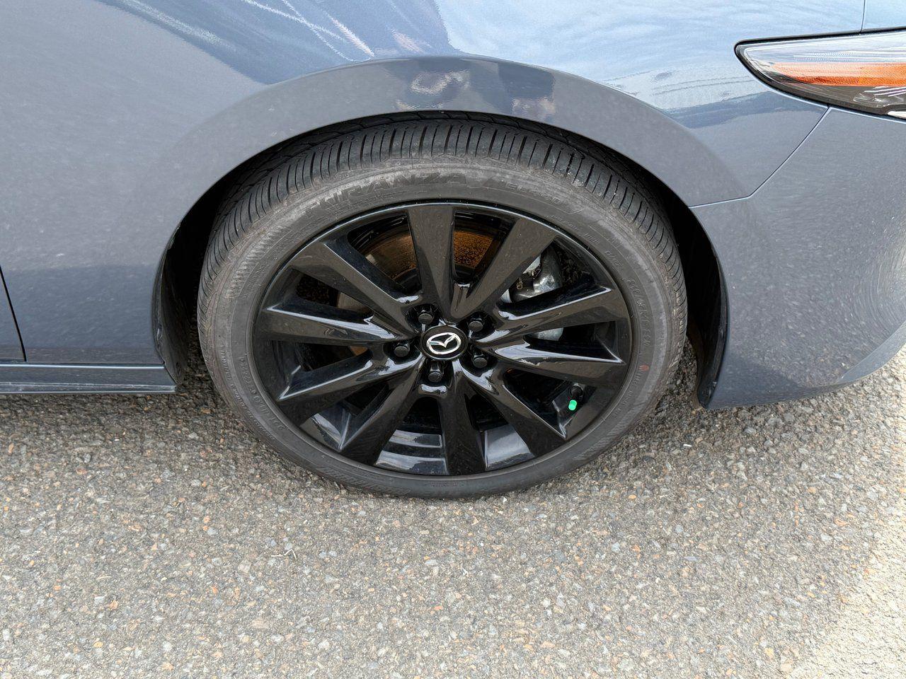 2024 Mazda MAZDA3 GT w/Turbo Photo3