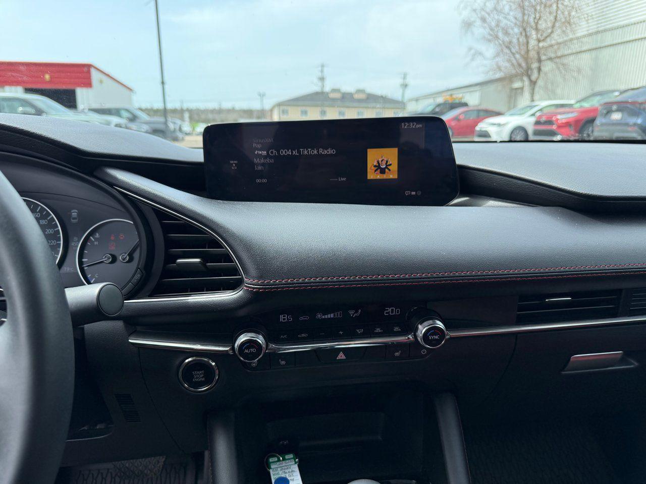 2024 Mazda MAZDA3 GT w/Turbo Photo