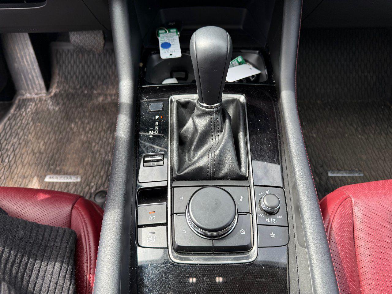 2024 Mazda MAZDA3 GT w/Turbo Photo