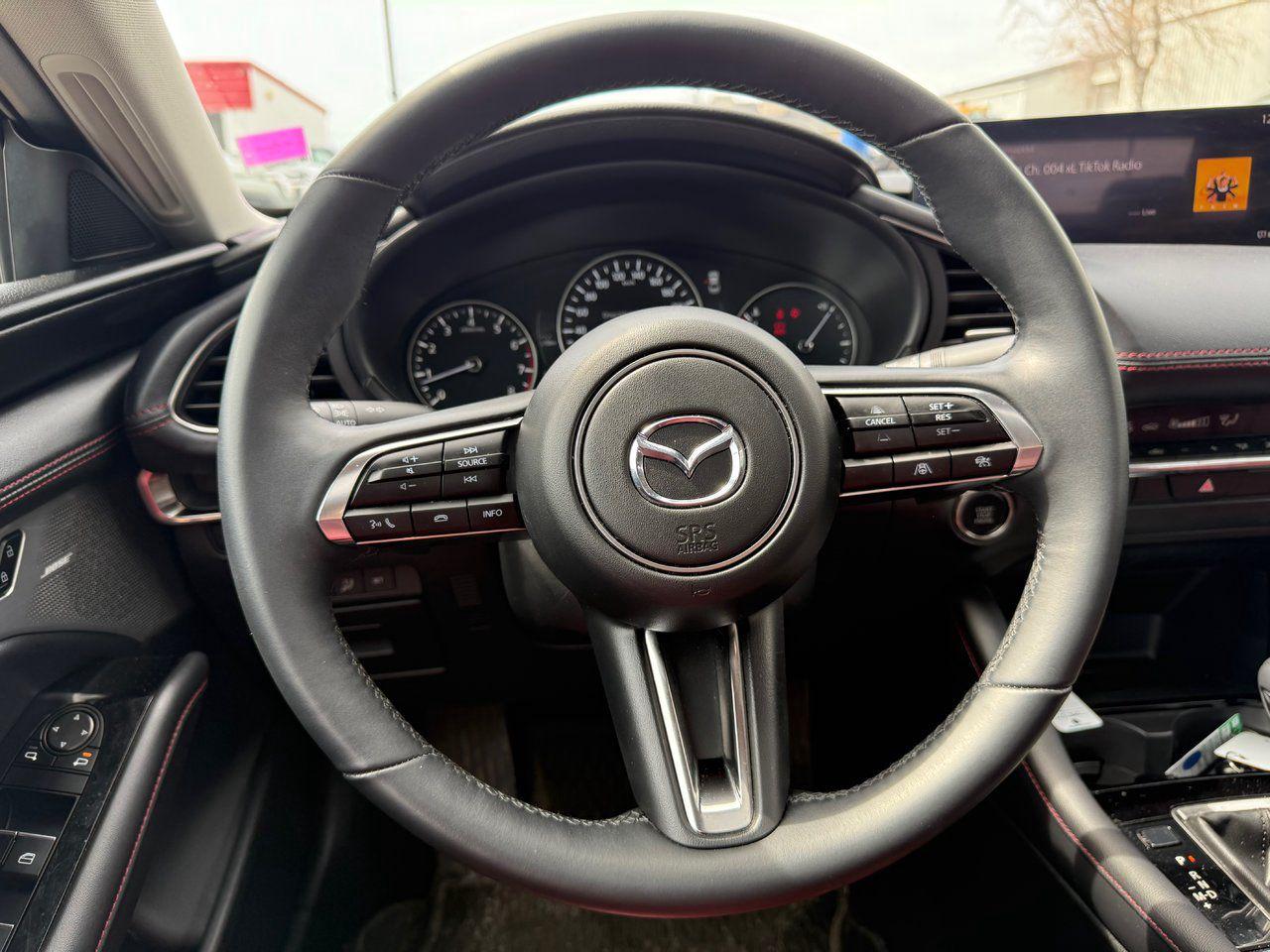 2024 Mazda MAZDA3 GT w/Turbo Photo