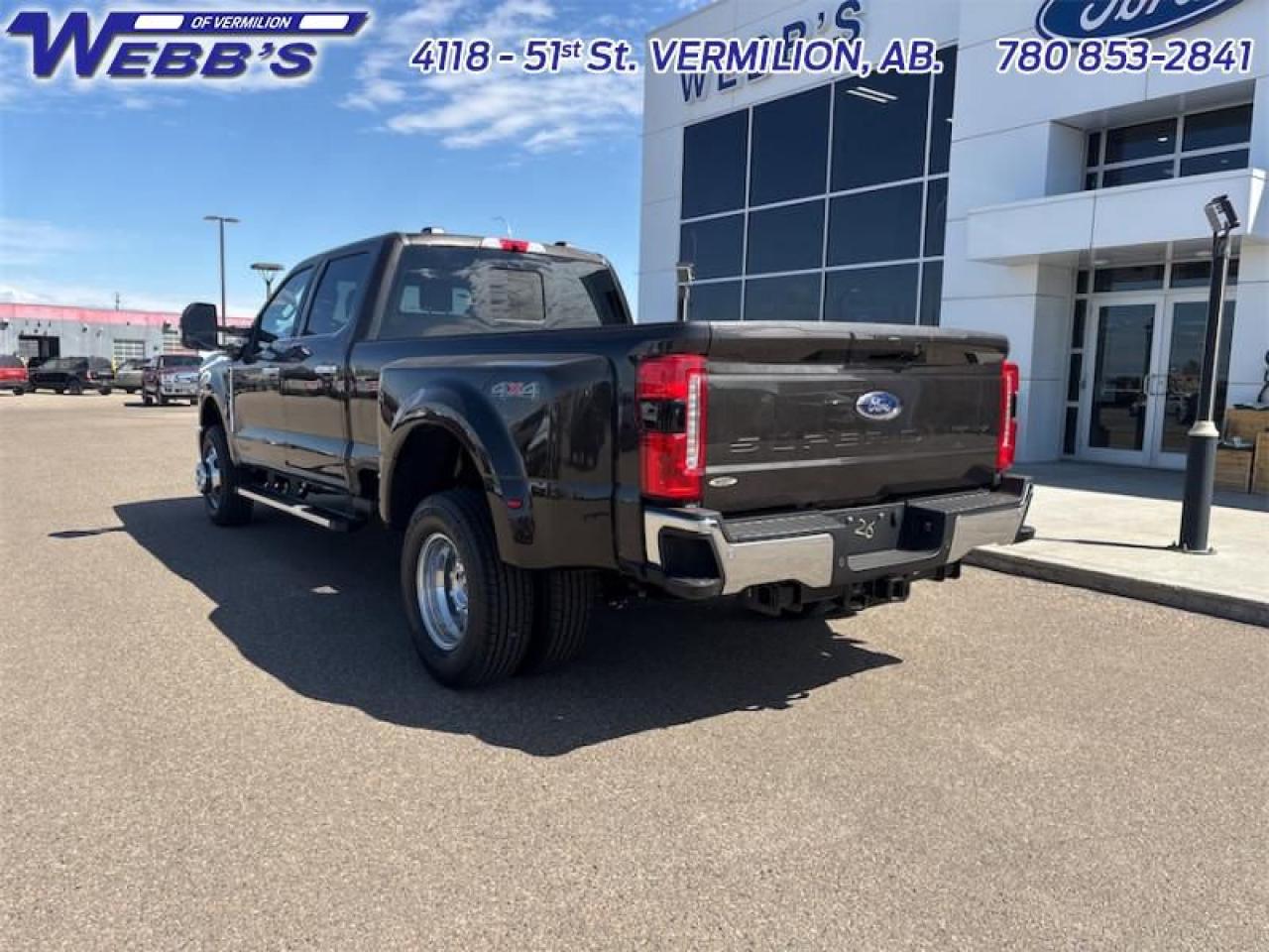 2025 Ford F-350 Super Duty Lariat Photo4