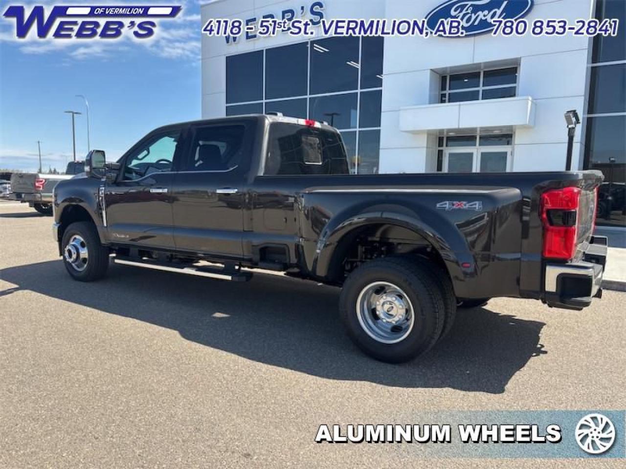 2025 Ford F-350 Super Duty Lariat Photo3