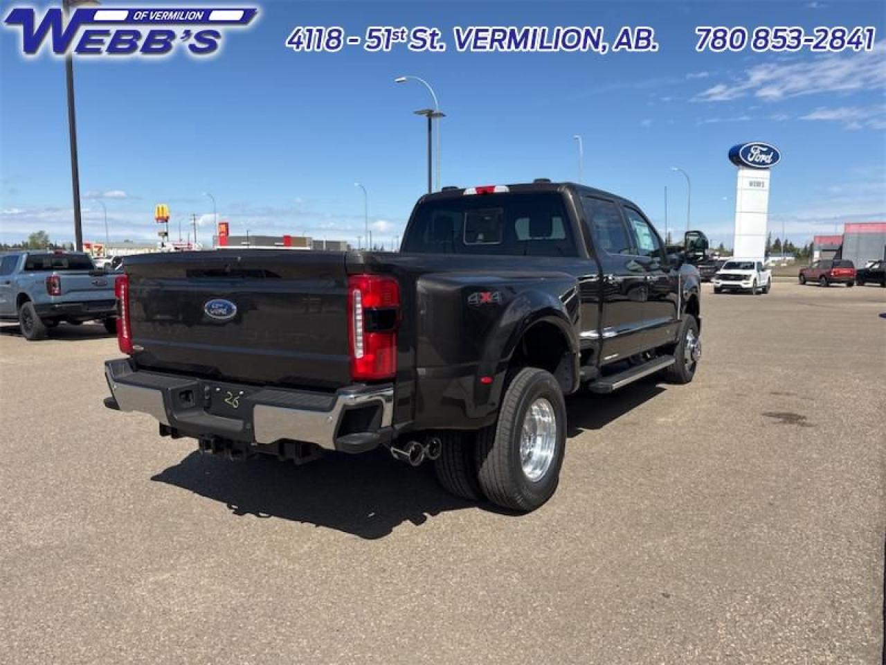 2025 Ford F-350 Super Duty Lariat Photo5