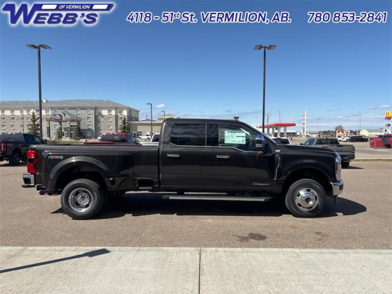 2025 Ford F-350 Super Duty Lariat Photo5