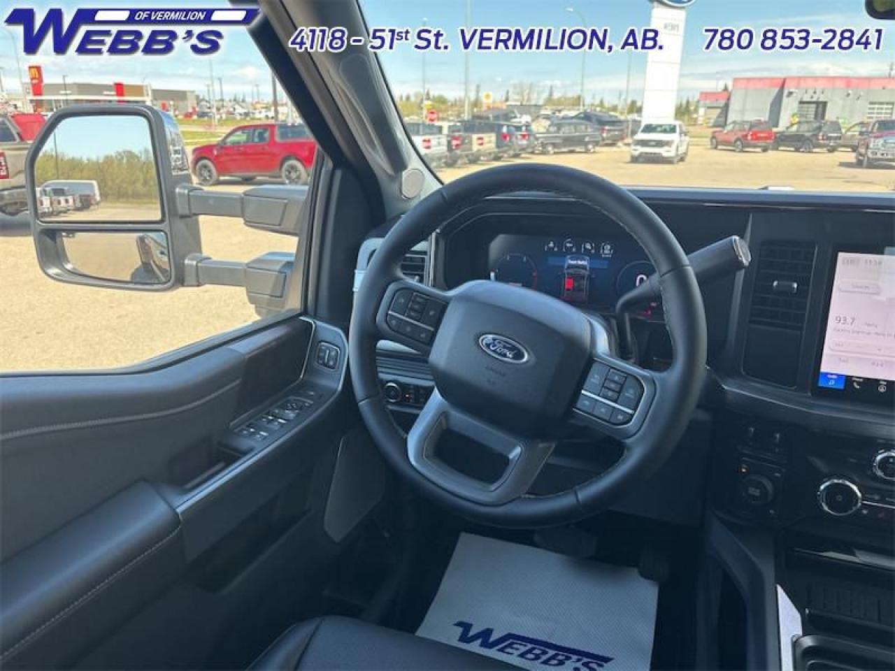 2025 Ford F-350 Super Duty Lariat Photo5
