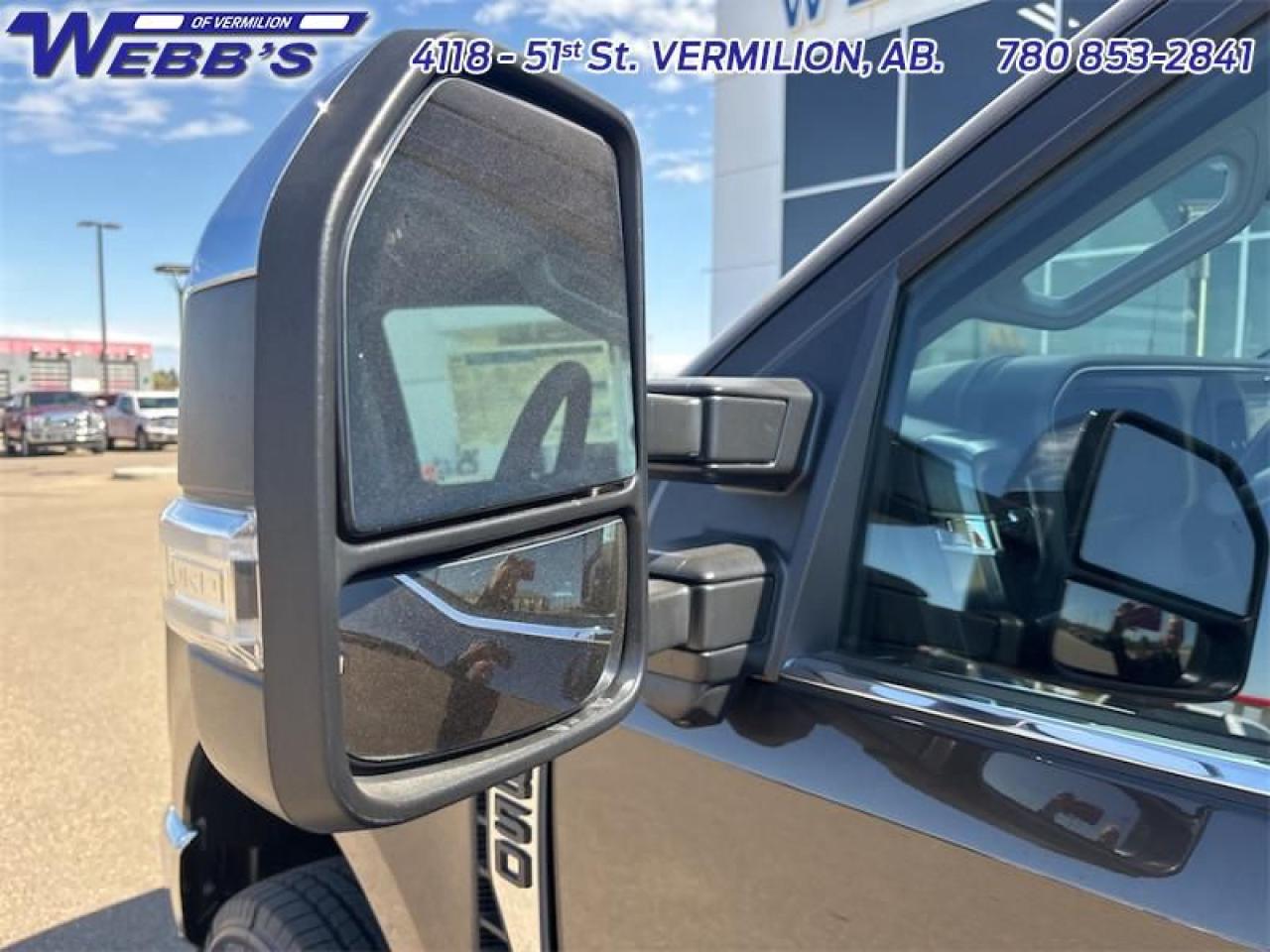 2025 Ford F-350 Super Duty Lariat Photo5